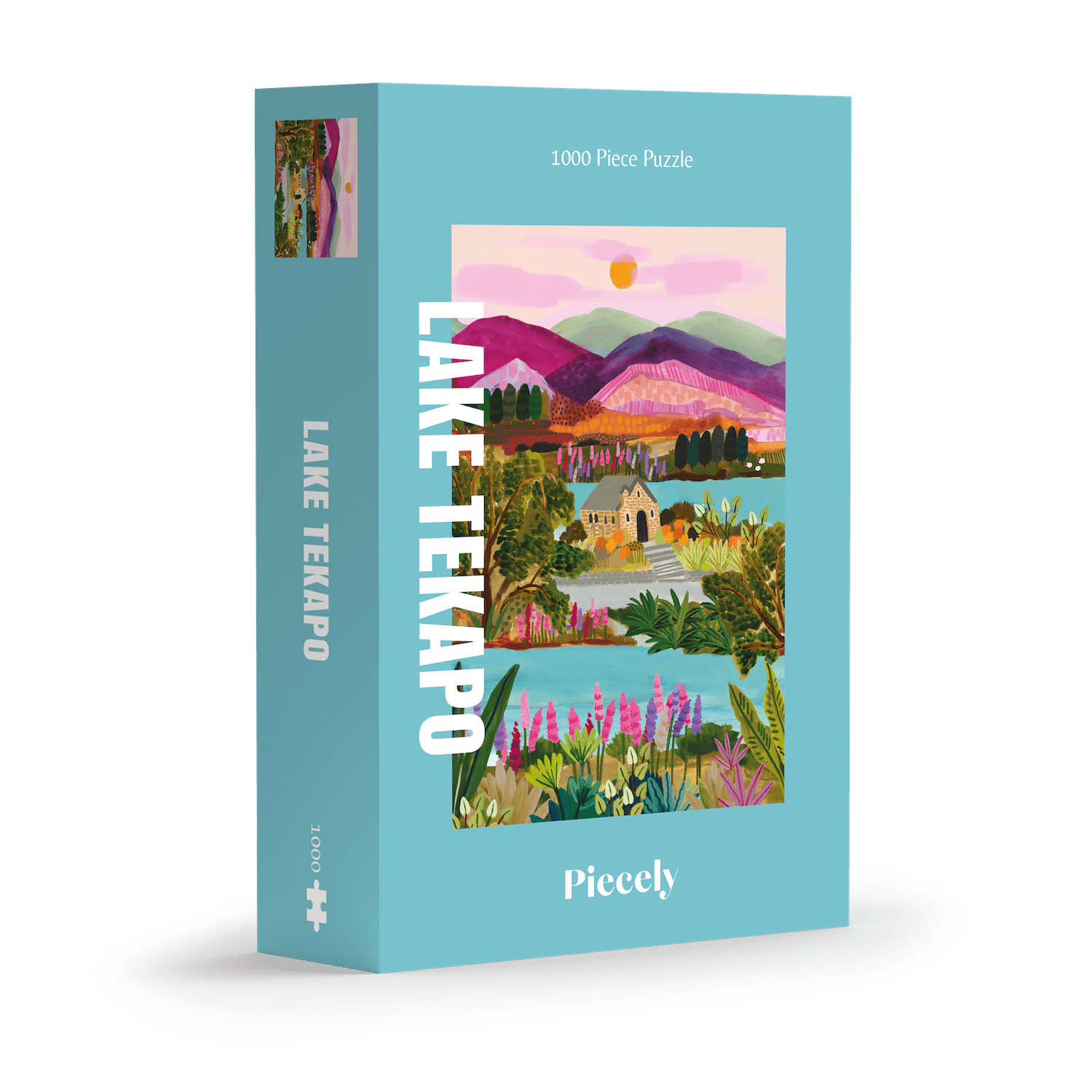 Abgebildet ist die Verpackung eines 1000-teiligen Puzzles mit dem Titel „Lake Tekapo“ der Marke Piecely. Die Schachtel ist in einem freundlichen, hellblauen Farbton gehalten. Im Zentrum befindet sich eine farbenfrohe Illustration einer Landschaft: Ein ruhiger See, umgeben von bunten Wildblumen, üppigem Grün und einem kleinen, detailreich gezeichneten Steinhaus mit Garten. Im Hintergrund erheben sich mehrfarbige Berge in Rosa-, Violett- und Grüntönen, darüber ein orangefarbener Sonnenuntergang vor einem rosa