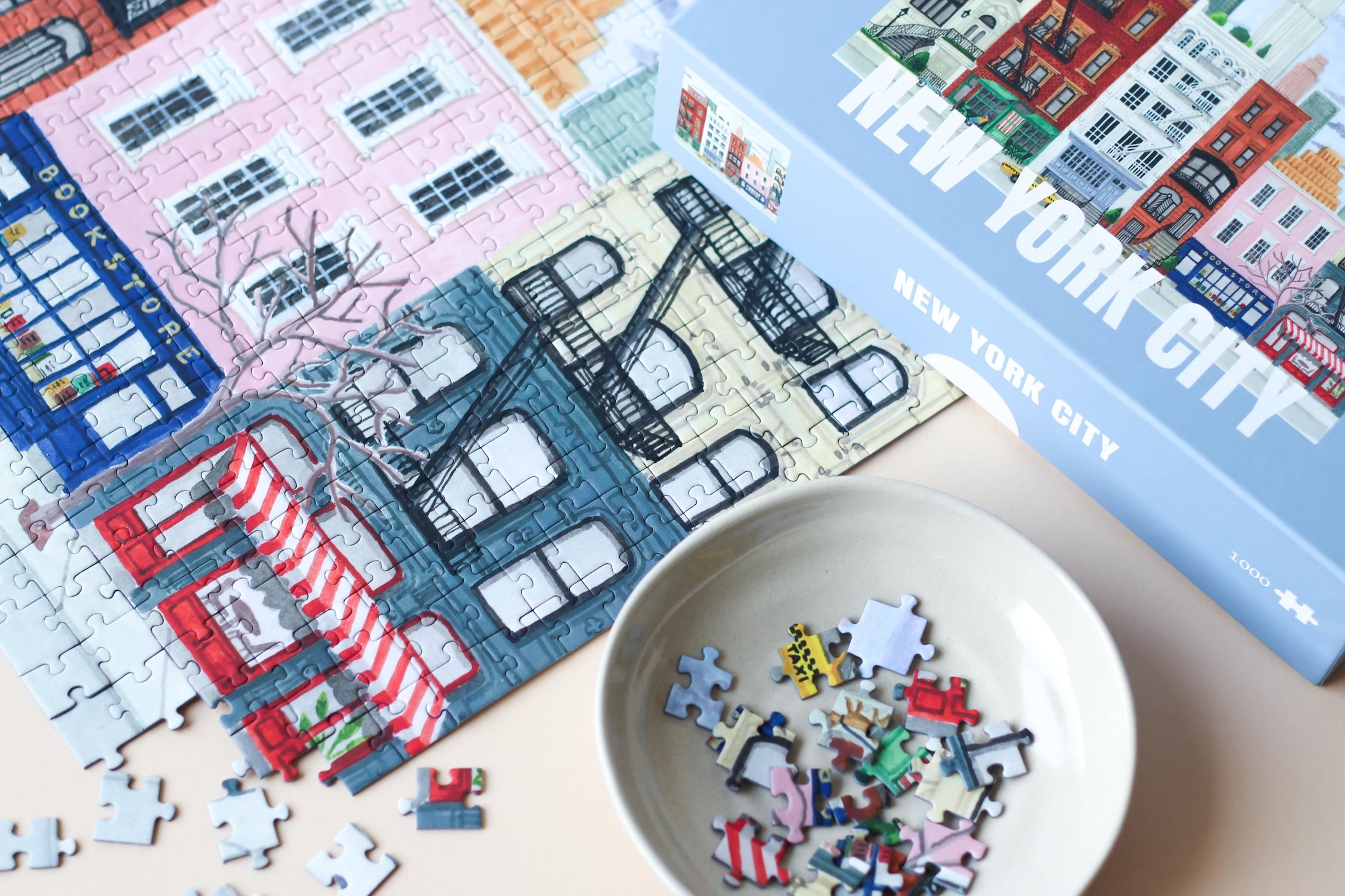 Plastikfreies Puzzle für Erwachsene, das die Skyline von New York City im Winter zeigt.